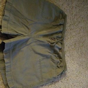 Maternity shorts size small